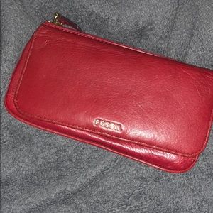 Red Fossil wallet.